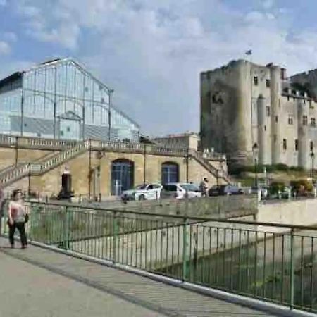 Le Jardin Niortais - Hyper Centre- Proche Gare - Paisible - Grand Jardin Prive, Wifi Hd -Netflix Daire Dış mekan fotoğraf