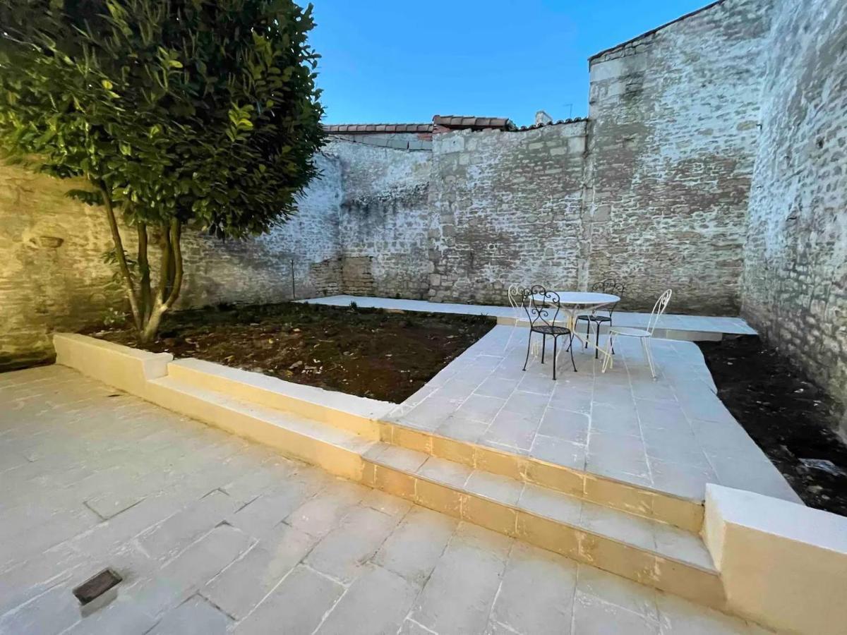 Le Jardin Niortais - Hyper Centre- Proche Gare - Paisible - Grand Jardin Prive, Wifi Hd -Netflix Daire Dış mekan fotoğraf