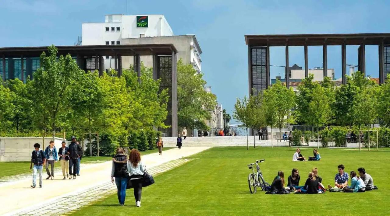 Le Jardin Niortais - Hyper Centre- Proche Gare - Paisible - Grand Jardin Prive, Wifi Hd -Netflix Daire Dış mekan fotoğraf